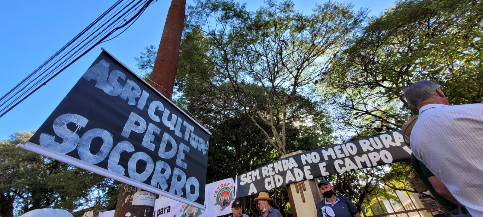 Agricultores fazem ato em Porto Alegre reivindicando liberação de crédito para minimizar efeitos da estiagem (15)