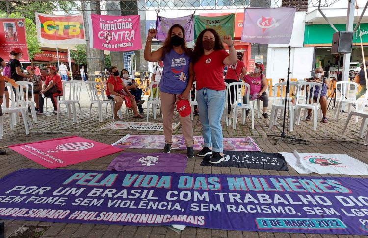 Mulheres ocuparam a capital gaúcha no 8 de março