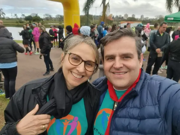 Cláudia Picolotto, 47 anos, participou da caminhada de 5 km. Transplantada de fígado há  um ano e três meses