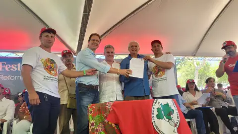 MST reivindica terras para 65 mil famílias e políticas públicas durante Festa da Colheita do Arroz_4