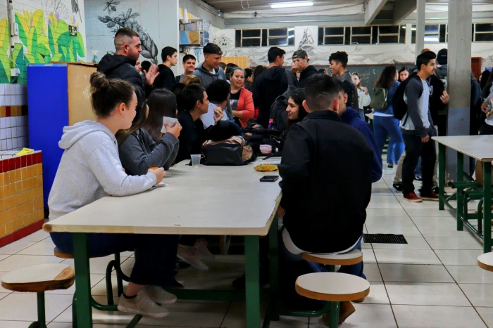 Cinco homens já foram presos pelo ataque à escola em Cambé, no Paraná