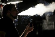 Fumageiras usam agricultores no lobby do cigarro eletrônico e combatem leis que os protegem