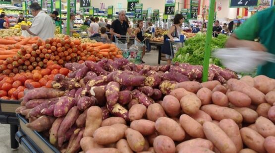 Inflação de abril fecha em 0,21%, puxada por Alimentos e Bebidas | Foto: Helena Pontes/Agência IBGE Notícias 