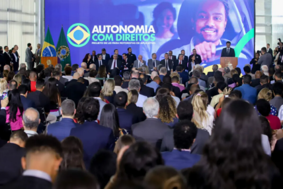PLP dos motoristas de aplicativo terá mais prazo na Câmara | Foto: Antônio Cruz / Agencia Brasil