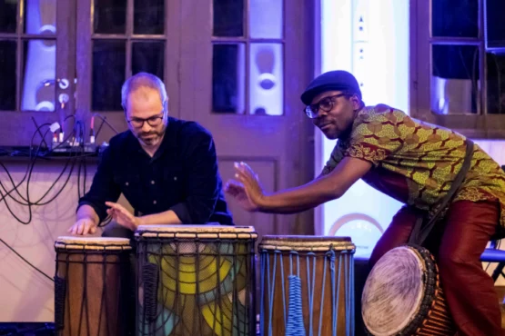 Musicalidade, filosofia e diáspora africanas em show no Ecarta Musical | Foto: Bruna Fraga/ Divulgação
