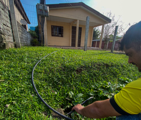 Degradação ambiental e infraestrutura precária castigam moradores do Morro do Paula