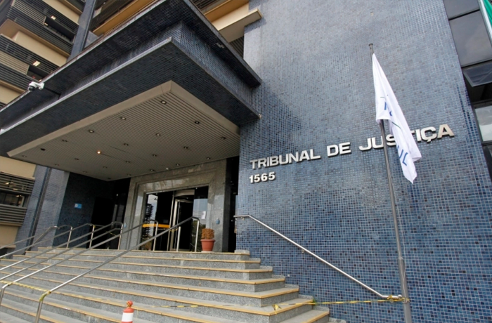 Tribunal de Justiça do RS extinguirá mil cargos por concurso e criará 600 CCs