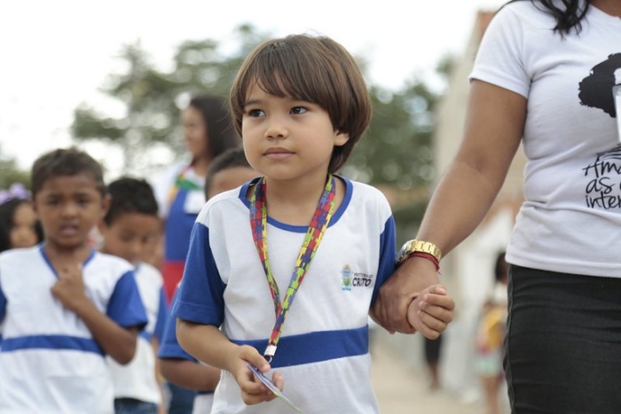 Número de matrículas de estudantes autistas cresceu 44,4% em um ano