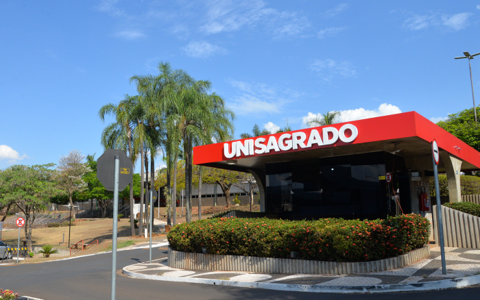 Professora conquista no TST direito a horas extras por trabalho em plataforma digital