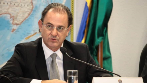 Professora conquista no TST direito a horas extras por trabalho em plataforma digital