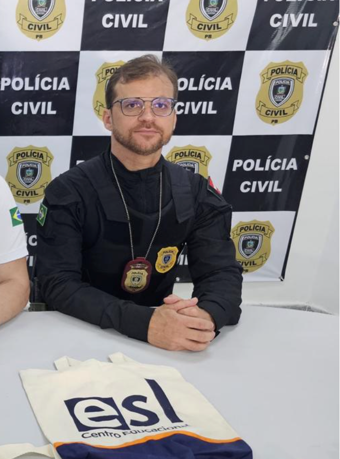 Polícia da Paraíba revela esquema para venda de diplomas falsos de mestrado e doutorado