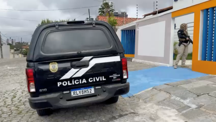 Polícia da Paraíba revela esquema para venda de diplomas falsos de mestrado e doutorado