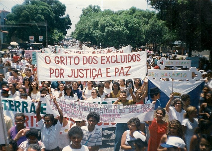 O sistema da dívida é um dos principais responsáveis pela exclusão de milhões de pessoas no Brasil