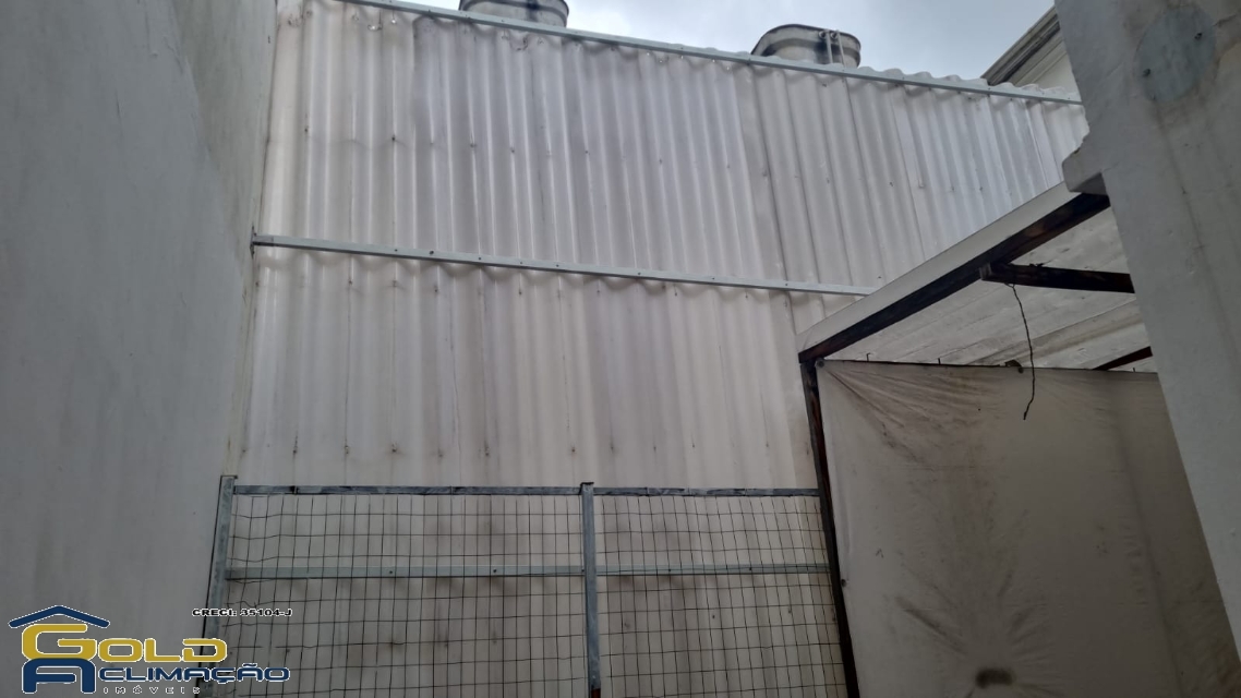 fa664194-1e54-48c6-b96f-9bd0d1c8caa9-GOLDIMOVEIS CASA Ipiranga 649 Casa sobrado com 74m2, 2 quartos e 01 vaga de garagem