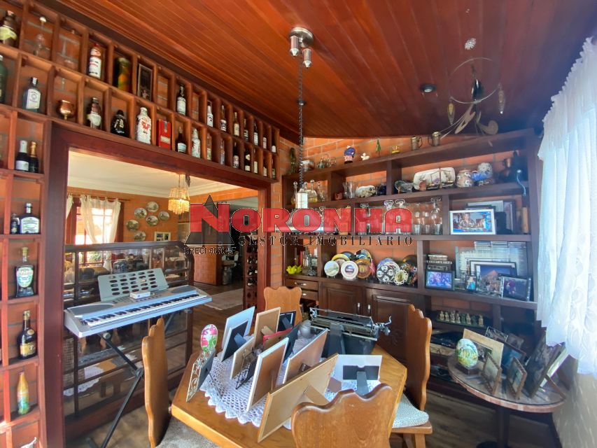 b5297e66-a48e-4beb-9cc8-3e57c9ffb802-NORONHA CASA ASSOBRADADA Alpes da Cantareira 14875 Casa à venda Alpes da Cantareira