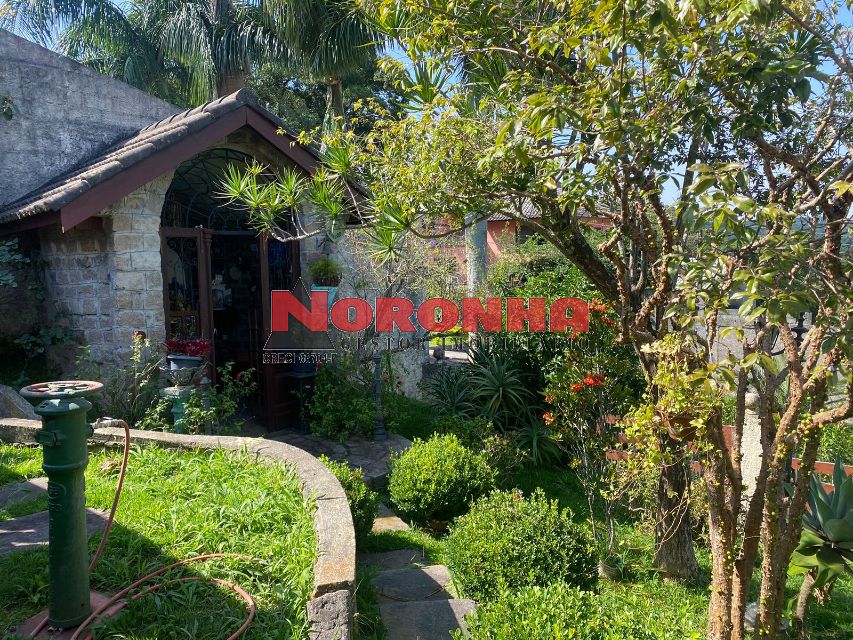 c5567366-6386-4e80-979f-e92d9b587d94-NORONHA CASA ASSOBRADADA Alpes da Cantareira 14883 Casa à venda Alpes da Cantareira