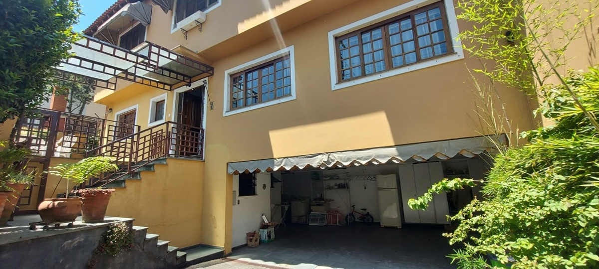 Casa a venda na Água Fria.