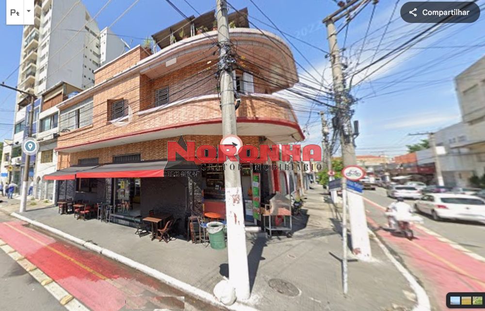 Prédio comercial à venda no Brás.