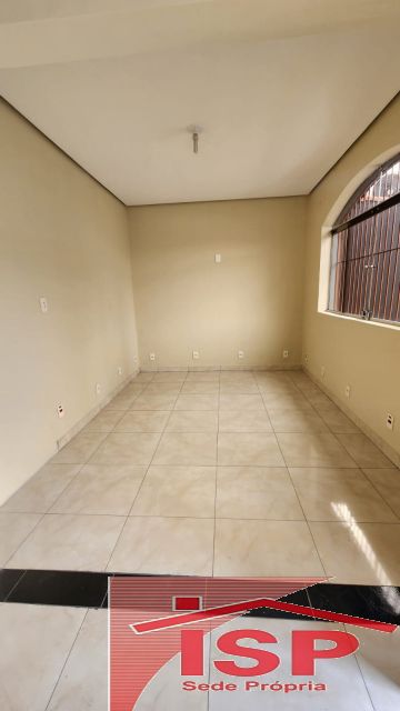 c6782485-d97e-4a97-aa17-faa5e53e2d47-SANTAPAULA COMERCIAL Santa Paula 953 SOBRELOJA COMERCIAL NO BAIRRO SANTA PAULA R$2.200,00