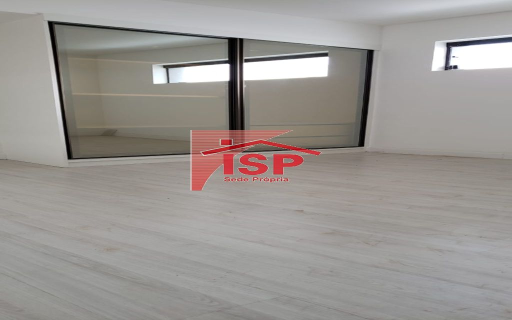 Casa linda com excelente acabamento no Bairro Santa Paula R$2.300,00