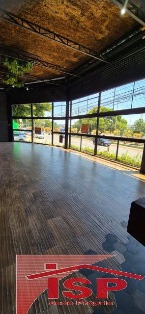 Salão Comercial Moderno com Pé Direito Alto e Fachada em Vidro no Bairro Santa Paula - SCS R$10.500,00