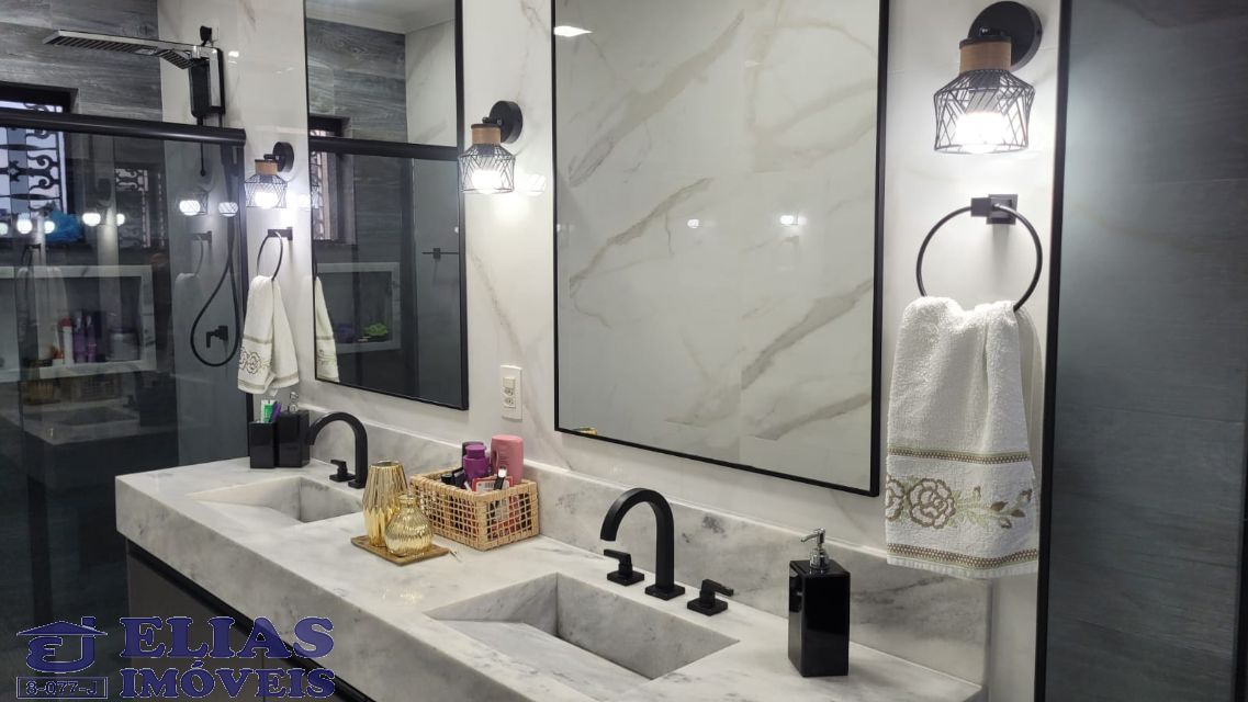 0ce6a23f-aa25-434d-a024-2aaf5f900927-ELIAS SOBRADO Vila Constanca 9529 