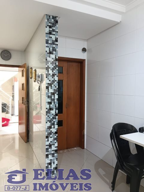 7ae520ad-c6ff-4240-8d93-4f4d0d4d09d4-ELIAS SOBRADO Chora Menino 10024 