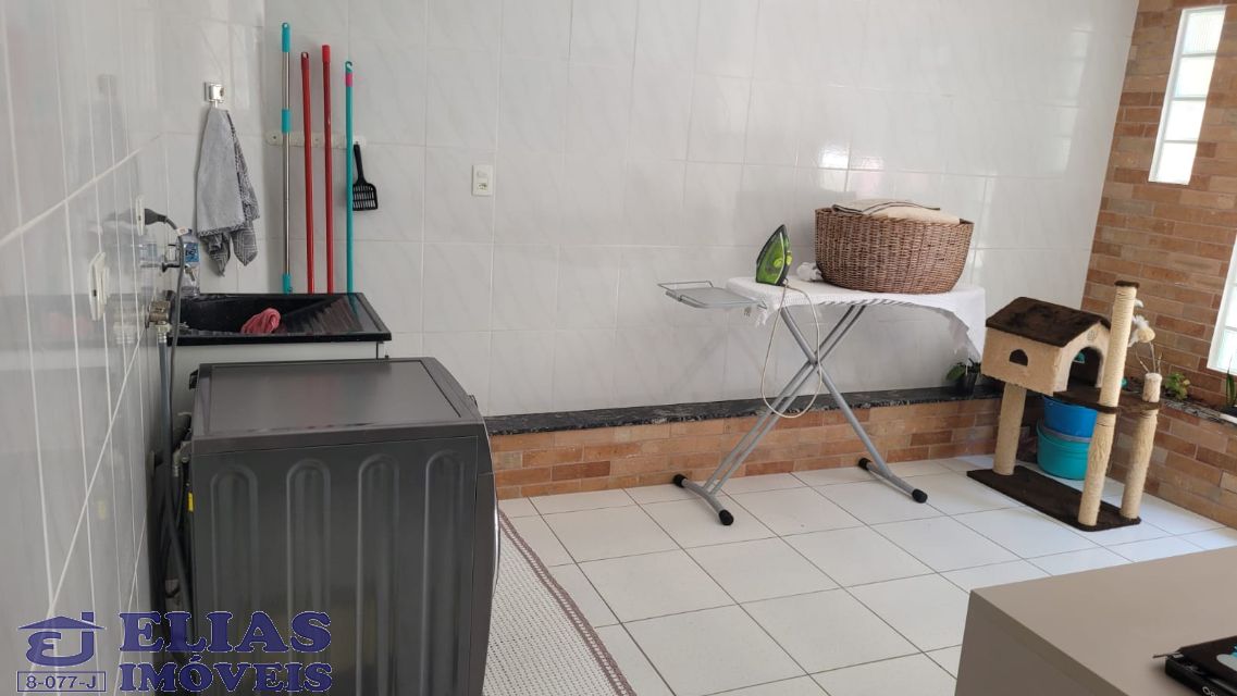 a9be50fb-ec2a-47e0-8660-bed326f87d44-ELIAS SOBRADO Vila Constanca 9513 