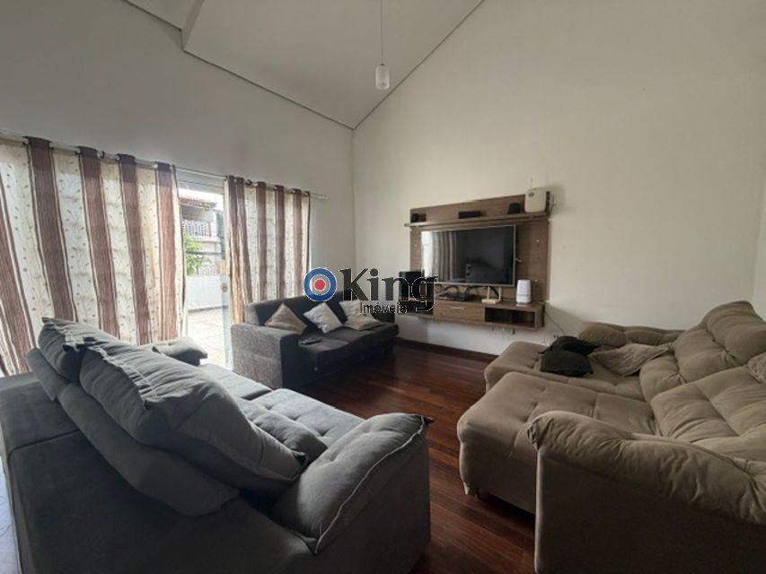 3f5e49b0-4e16-4c29-ad85-13f4c2f9006d-KING IMOVEIS SOBRADO Jardim Helena 77231