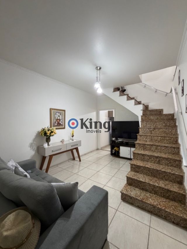 4cfcdfe0-2117-4584-8b28-dd762c2f2e0f-KING IMOVEIS SOBRADO VILA ESPERANCA 74096