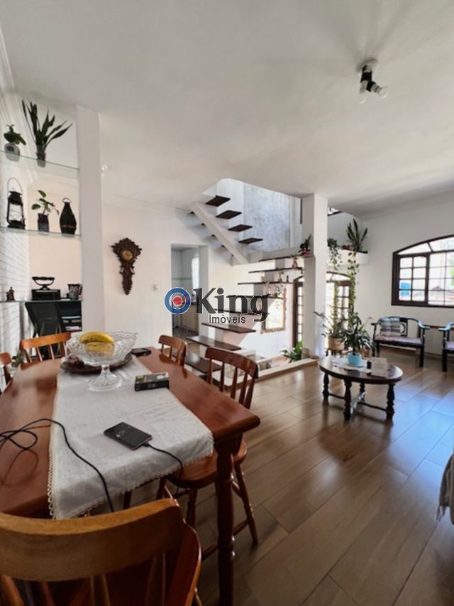 6f187f05-6c35-4fa3-8c11-34e189283813-KING IMOVEIS SOBRADO VILA CARLOS DE CAMPOS 67998
