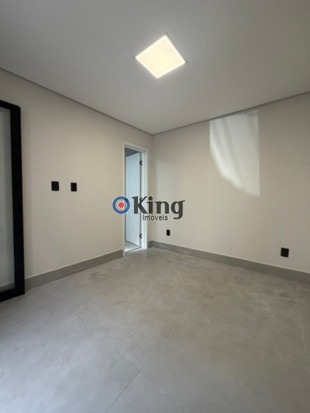 81314c6f-d556-4b12-8f5c-654dbcaf11c0-KING IMOVEIS SOBRADO VILA BERTIOGA 74780