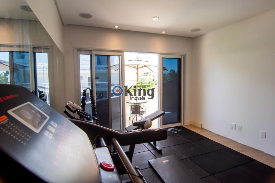 a3dd718f-8a5f-4019-8100-32ab4a41801c-KING IMOVEIS SOBRADO Jurere Internacional 73900