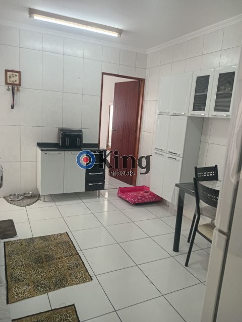 ce35f1d2-8b54-47f2-9f0c-13121c3fdf9b-KING IMOVEIS SOBRADO PARQUE BOTURUSSU 74562