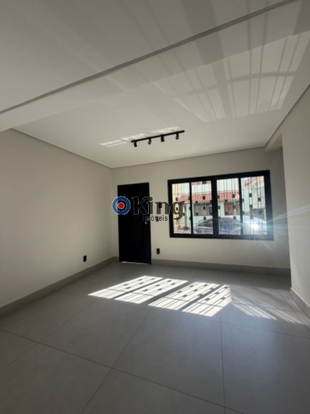 f1b52070-5954-4d8f-bf09-6c284ee5ceae-KING IMOVEIS SOBRADO VILA BERTIOGA 74770