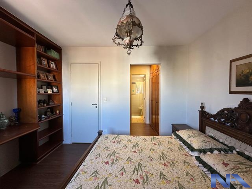 03cb188e-fb00-4039-ba4e-139f35daa100-IMOBILIARIA NEWTON ALVAREZ APARTAMENTO VILA CLEMENTINO 122448 APARTAMENTO AMPLO PRÓXIMO A 23 DE MAIO E GRANDES HOSPITAIS, FACULDADES, COLÉGIOS, 3 DORMITÓRIOS  COM 2 SUITES, 3 VAGAS, VISTA LIVRE, PRÉDIO COM PORTARIA 24 HORAS LAZER, PRONTO PARA USO. 
Fundada em 1969, nossa empresa é referência na compra e venda de imóveis no eixo metrô Paraíso-Jabaquara, atendendo bairros estratégicos de São Paulo. Com expertise de décadas, oferecemos soluções personalizadas e ágeis, unindo segurança e rentabilidade. Especialistas em negociações transparentes, proporcionamos as melhores oportunidades para clientes e investidores no mercado imobiliário.