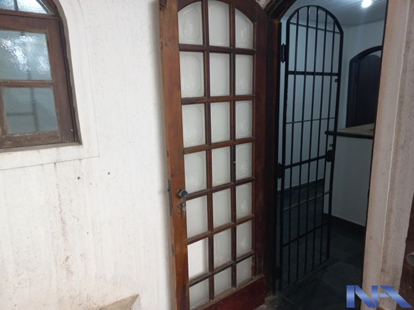 16ab5efe-10d7-4cc4-9788-b5819cf474d2-IMOBILIARIA NEWTON ALVAREZ CASA VILA CLEMENTINO 106022 CASA PARA COMERCIO, COM 04 SALAS, COPA, 02 VAGAS, PRÓXIMO AV ONZE DE JUNHO, REGIÃO COM ESCOLAS, FEIRAS, MUITOS PRÉDIOS AO REDOR, FÁCIL ACESSO A 23 DE MAIO E METRO, HOSPITAL SÃO PAULO E UNIFESP. 