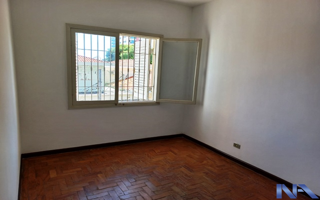 40df8c18-aa61-4021-b715-2a4064fa6eea-IMOBILIARIA NEWTON ALVAREZ SOBRADO MIRANDOPOLIS 90590 SOBRADO AMPLO PARA USO COMERCIAL. ÓTIMA LOCALIZAÇÃO, JUNTO AO METRÔ PRAÇA DA ARVORE, SALAS AMPLAS, ÓTIMO PARA ESCRITÓRIO, ENTRADA LATERAL, QUINTAL, EDICULA