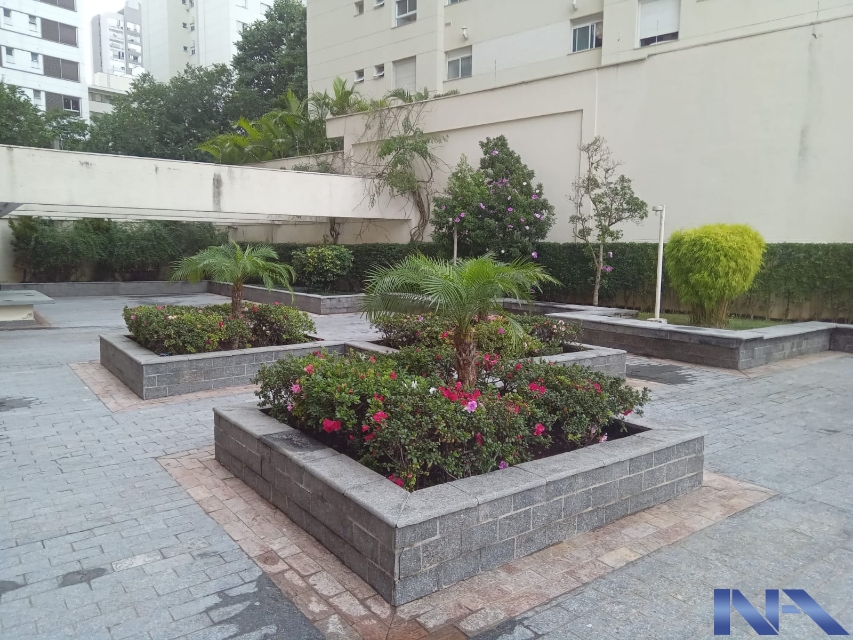 4c2a1ac3-5108-42f8-b473-6c7f331aee32-IMOBILIARIA NEWTON ALVAREZ APARTAMENTO VILA MARIANA 123977 SEMI MOBILIADO - GARAGEM  QUE CABEM 2 CARROS - LINDO APARTAMENTO - ENTRAR E MORAR. 
Fundada em 1969, nossa empresa é referência na compra e venda de imóveis no eixo metrô Paraíso-Jabaquara, atendendo bairros estratégicos de São Paulo. Com expertise de décadas, oferecemos soluções personalizadas e ágeis, unindo segurança e rentabilidade. Especialistas em negociações transparentes, proporcionamos as melhores oportunidades para clientes e investidores no mercado imobiliário.