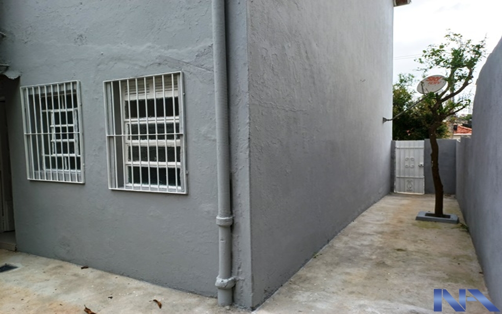85403fa9-6d8a-47ef-a6f3-fc527cc55a70-IMOBILIARIA NEWTON ALVAREZ SOBRADO BOSQUE DA SAUDE 74153 SOBRADO RESIDENCIAL 80m²  com 1 Sala, 2 Dormitórios, 1 Banheiro na parte inferior, Cozinha, Dormitório Empregada, Entrada Lateral, Quintal, sem garagem .

Fundada em 1969, nossa empresa é referência na compra e venda de imóveis no eixo metrô Paraíso-Jabaquara, atendendo bairros estratégicos de São Paulo. Com expertise de décadas, oferecemos soluções personalizadas e ágeis, unindo segurança e rentabilidade. Especialistas em negociações transparentes, proporcionamos as melhores oportunidades para clientes e investidores no mercado imobiliário.
