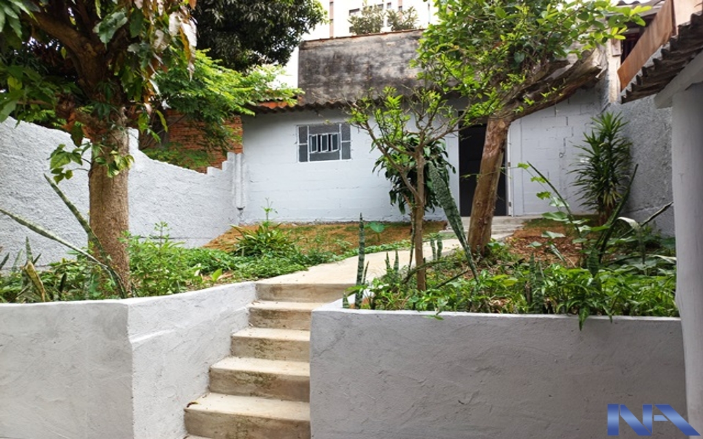 c952bb0b-8346-459d-8b75-250edbb2d428-IMOBILIARIA NEWTON ALVAREZ SOBRADO BOSQUE DA SAUDE 74156 SOBRADO RESIDENCIAL 80m²  com 1 Sala, 2 Dormitórios, 1 Banheiro na parte inferior, Cozinha, Dormitório Empregada, Entrada Lateral, Quintal, sem garagem .

Fundada em 1969, nossa empresa é referência na compra e venda de imóveis no eixo metrô Paraíso-Jabaquara, atendendo bairros estratégicos de São Paulo. Com expertise de décadas, oferecemos soluções personalizadas e ágeis, unindo segurança e rentabilidade. Especialistas em negociações transparentes, proporcionamos as melhores oportunidades para clientes e investidores no mercado imobiliário.
