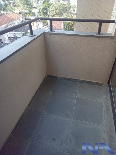 cc74662e-9af4-407d-9e5a-4bf07708d5fc-IMOBILIARIA NEWTON ALVAREZ APARTAMENTO VILA MARIANA 123959 SEMI MOBILIADO - GARAGEM  QUE CABEM 2 CARROS - LINDO APARTAMENTO - ENTRAR E MORAR. 
Fundada em 1969, nossa empresa é referência na compra e venda de imóveis no eixo metrô Paraíso-Jabaquara, atendendo bairros estratégicos de São Paulo. Com expertise de décadas, oferecemos soluções personalizadas e ágeis, unindo segurança e rentabilidade. Especialistas em negociações transparentes, proporcionamos as melhores oportunidades para clientes e investidores no mercado imobiliário.