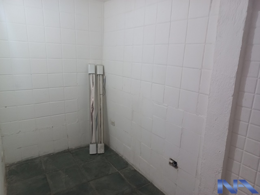 eb28b747-93b1-4ea1-b852-6dad9590be90-IMOBILIARIA NEWTON ALVAREZ CASA VILA CLEMENTINO 106017 CASA PARA COMERCIO, COM 04 SALAS, COPA, 02 VAGAS, PRÓXIMO AV ONZE DE JUNHO, REGIÃO COM ESCOLAS, FEIRAS, MUITOS PRÉDIOS AO REDOR, FÁCIL ACESSO A 23 DE MAIO E METRO, HOSPITAL SÃO PAULO E UNIFESP. 