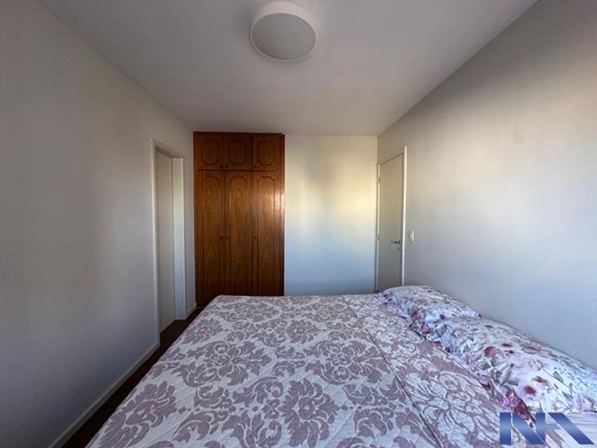 ebac0368-9724-4112-88a7-14e0fa55bf4d-IMOBILIARIA NEWTON ALVAREZ APARTAMENTO VILA CLEMENTINO 122445 APARTAMENTO AMPLO PRÓXIMO A 23 DE MAIO E GRANDES HOSPITAIS, FACULDADES, COLÉGIOS, 3 DORMITÓRIOS  COM 2 SUITES, 3 VAGAS, VISTA LIVRE, PRÉDIO COM PORTARIA 24 HORAS LAZER, PRONTO PARA USO. 
Fundada em 1969, nossa empresa é referência na compra e venda de imóveis no eixo metrô Paraíso-Jabaquara, atendendo bairros estratégicos de São Paulo. Com expertise de décadas, oferecemos soluções personalizadas e ágeis, unindo segurança e rentabilidade. Especialistas em negociações transparentes, proporcionamos as melhores oportunidades para clientes e investidores no mercado imobiliário.