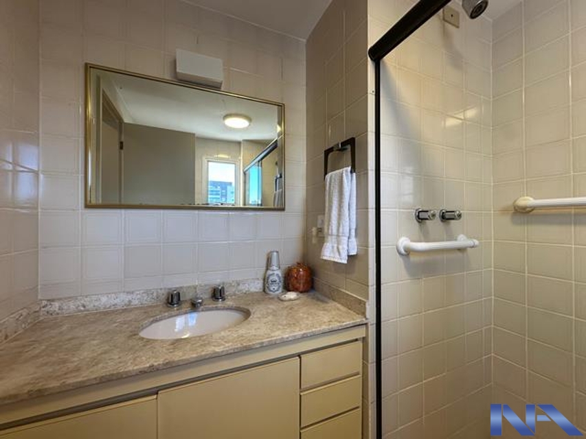 f501b9c0-6033-4c67-a764-96a0a84fc249-IMOBILIARIA NEWTON ALVAREZ APARTAMENTO VILA CLEMENTINO 122450 APARTAMENTO AMPLO PRÓXIMO A 23 DE MAIO E GRANDES HOSPITAIS, FACULDADES, COLÉGIOS, 3 DORMITÓRIOS  COM 2 SUITES, 3 VAGAS, VISTA LIVRE, PRÉDIO COM PORTARIA 24 HORAS LAZER, PRONTO PARA USO. 
Fundada em 1969, nossa empresa é referência na compra e venda de imóveis no eixo metrô Paraíso-Jabaquara, atendendo bairros estratégicos de São Paulo. Com expertise de décadas, oferecemos soluções personalizadas e ágeis, unindo segurança e rentabilidade. Especialistas em negociações transparentes, proporcionamos as melhores oportunidades para clientes e investidores no mercado imobiliário.