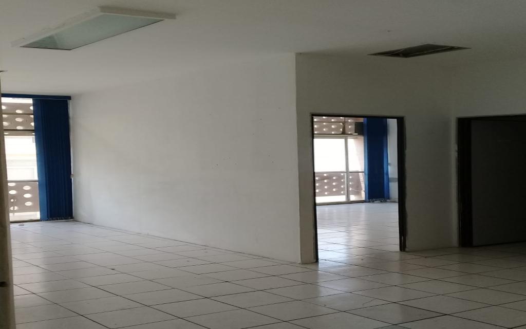 ed67fcd5-3d15-460e-982f-6723d84b5438-CORRADINI COMERCIAL Republica 1082 COMERCIAL VENDA centro,  