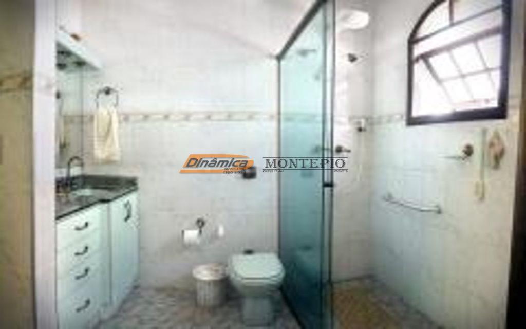 MONTEPIO SOBRADO Imirim 1372 ÓTIMO SOBRADO NO BAIRRO DO IMIRIM,CONFORTO E COMODIDADE, MARQUE UMA VISITA.ACEITA PERMUTA POR APARTAMENTO