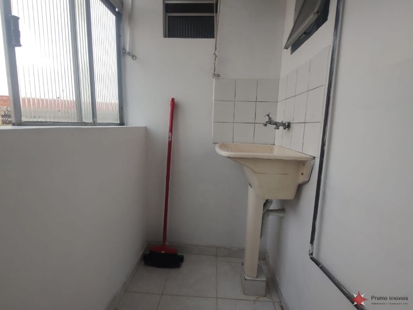 449a8b0a-93b4-4745-a2c5-826b174cb047-PRUMO IMOVEIS APARTAMENTO Agua Rasa 36251 APTO CONSERVADO COM 56 MTS, COM 02 DORMITÓRIOS, SALA AMPLIADA P/ DOIS AMBIENTES, COZINHA PLANEJADA, ÁREA DE SERVIÇO C/ ARMÁRIOS, BANHEIRO SOCIAL, VAGA P/ 01 AUTO. ACABAMENTO EM PISO CERÂMICO, JANELAS EM ALUMINÍO BRILHANTE, PORTAS EM MADEIRA, BOX DE VIDRO.

ACEITA FINANCIAMENTO BANCÁRIO. DOC REGULAR. 

CONDOMINÍO E INFRA-ESTRUTURA COMPLETA (PISCINAS, PLAYGROUND, BICICLETÁRIO, QUADRA-POLIESPORTIVA, ACADÊMIA, MERCADO 24 HRS, PORTARIA, ELEVADOR DE SERVIÇO E SOCIAL). PRÉDIO C/ GERADOR E POÇO ARTESIANO. 

LOCALIZAÇÃO DIFERENCIADA, PRÓXIMO DA FUTURA ESTAÇÃO SANTA CLARA DO METRÔ, SITUADO AO REDOR DA AV. SAPOPEMBA (ALTURA DO Nº 1101), AV. REGENTE FEIJÓ, À 04 QUADRAS DA AV. SALIM FARAH MALUF.

RICO EM COMÉRCIO - PADARIA, FARMÁCIA, POSTO DE COMBUSTIVÉL, HOSPITAL, SUPERMERCADO, ETC...

FARTA CONDUÇÃO - Á 02 QUADRAS DO PONTO DE ÔNIBUS - ACESSIVÉL VÁRIAS LINHAS DE ÔNIBUS E LOTAÇÃO. 