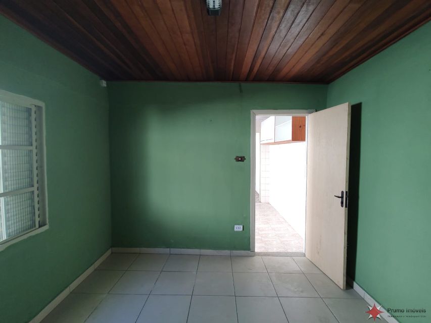 47147560-66dc-4ba7-b42c-b3a951a85862-PRUMO IMOVEIS CASA Jardim Textil 34364 CASA TÉRREA COM 02 DORMITÓRIOS, SALA DE ESTAR, SALA DE JANTAR, COZINHA, BANHEIRO SOCIAL, ÁREA DE SERVIÇO, SALÃO C/ BANHEIRO, SOTÃO, E 05 VAGAS P/ AUTOS. TERRENO MEDINDO 9 MTS DE FRENTE, 50 MTS DE FUNDO, FECHANDO EM 3,5 MTS, TOPOGRAFIA EM PEQUENO DECLIVÉ. 

LOCALIZADO EM FRENTE AO 58º DISTRITO POLICIAL, PRÓXIMO DA AV. DRº EDUARDO COTCHING, AV. GUILHERME GIORGI. RICO EM TRANSPORTE PÚBLICO - À 20 MINUTOS DA ESTAÇÃO CARRÃO E TATUAPÉ DO METRÔ.

ACESSIVÉL AO COMÉRCIO LOCAL - PADARIA, FARMÁCIA, SUPERMERCADO, MAGAZINES, HOSPITAIS, POSTOS DE COMBUSTIVÉL, HORTI-FRUT, ETC...

GARANTIA: SEGURO FIANÇA OU FIADOR.

