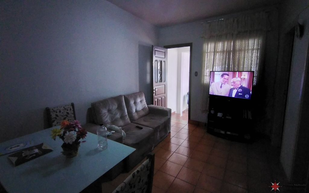 5694310d-ec53-4948-beab-a46b2fb20e5e-PRUMO IMOVEIS CASA Vila Invernada 24231 CASA COM 3 DORMITÓRIOS, SALA, COZINHA, BANHEIRO, ÁREA DE SERVIÇO E 1 VAGA DE GARAGEM COBERTA.

IMÓVEL COM ÓTIMA LOCALIZAÇÃO,PRÓXIMO A FUTURA ESTAÇÃO DO ANALIA FRANCO, RICO EM COMÉRCIO, LOJAS, MERCADOS E ETC...